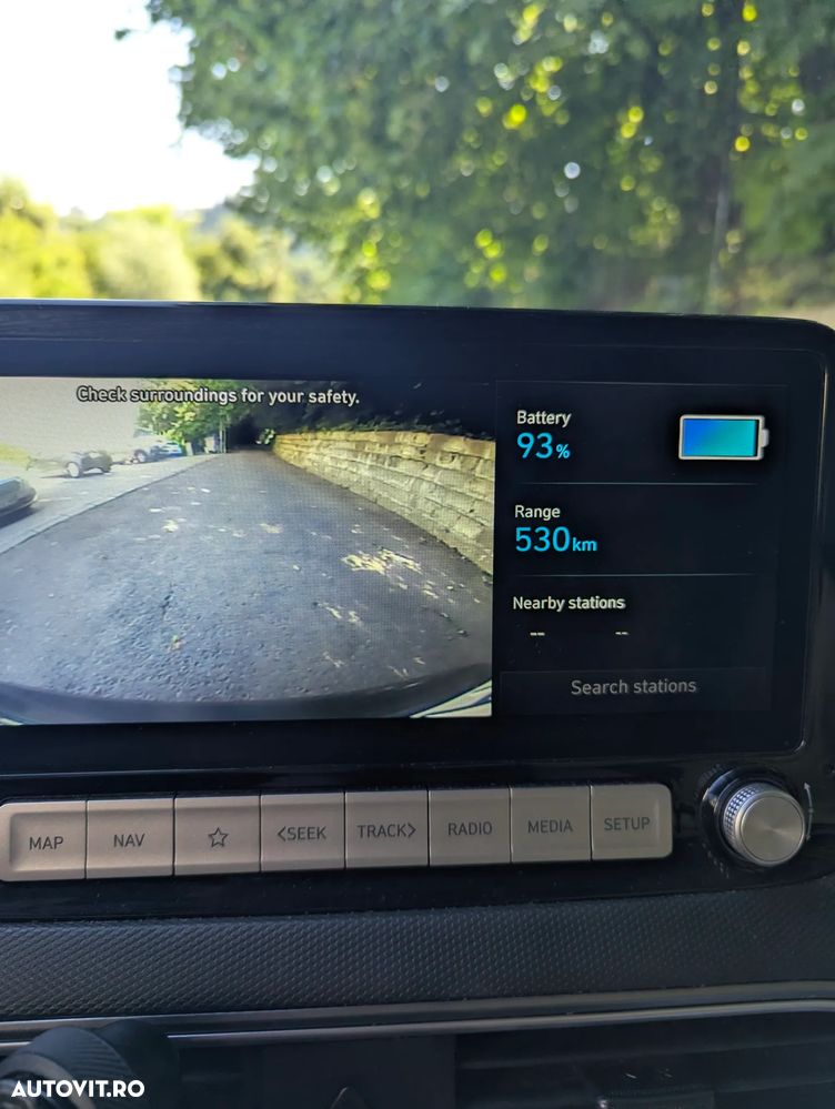 Hyundai KONA - 5