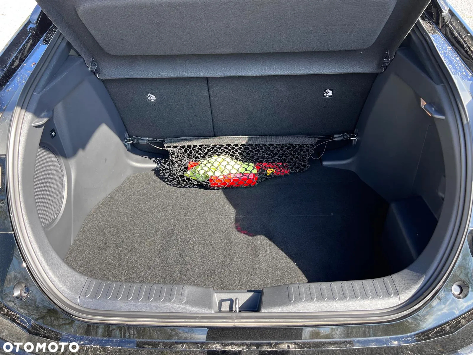 Toyota C-HR 2.0 PHEV Dynamic Force Executive - 27