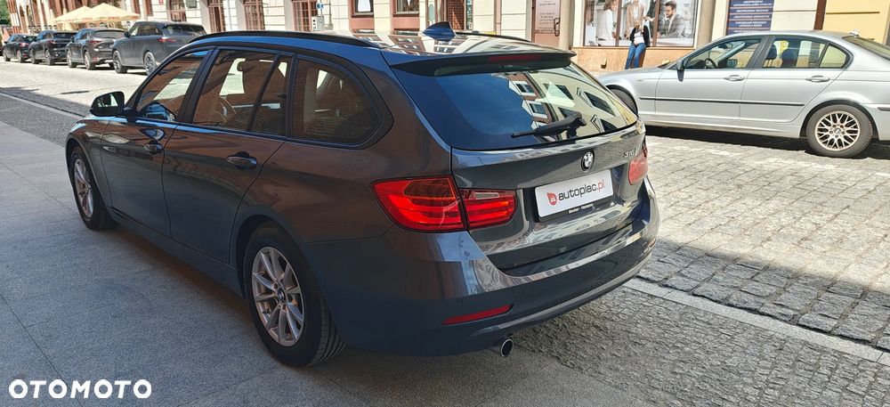 BMW Seria 3 316i Sport Line - 9