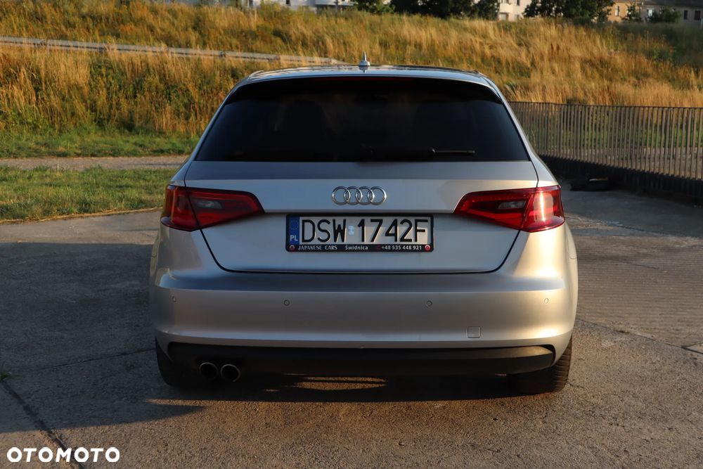 Audi A3 Sportback 1.8 TFSI S tronic Ambiente - 6