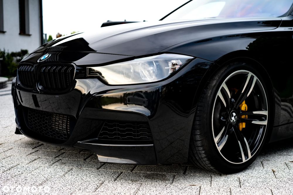 BMW Seria 3 335i xDrive - 19