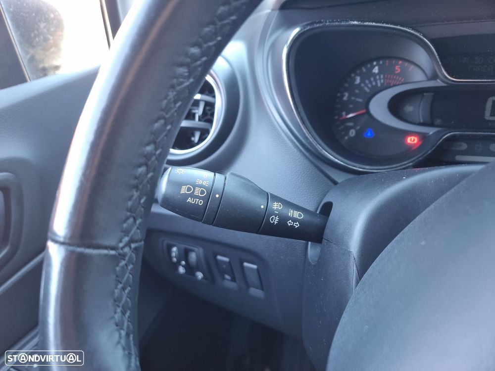 Renault Captur 1.5 dCi Exclusive - 19