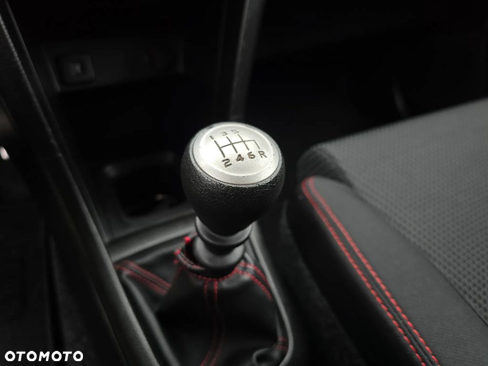 Suzuki Swift 1.6 Sport - 22