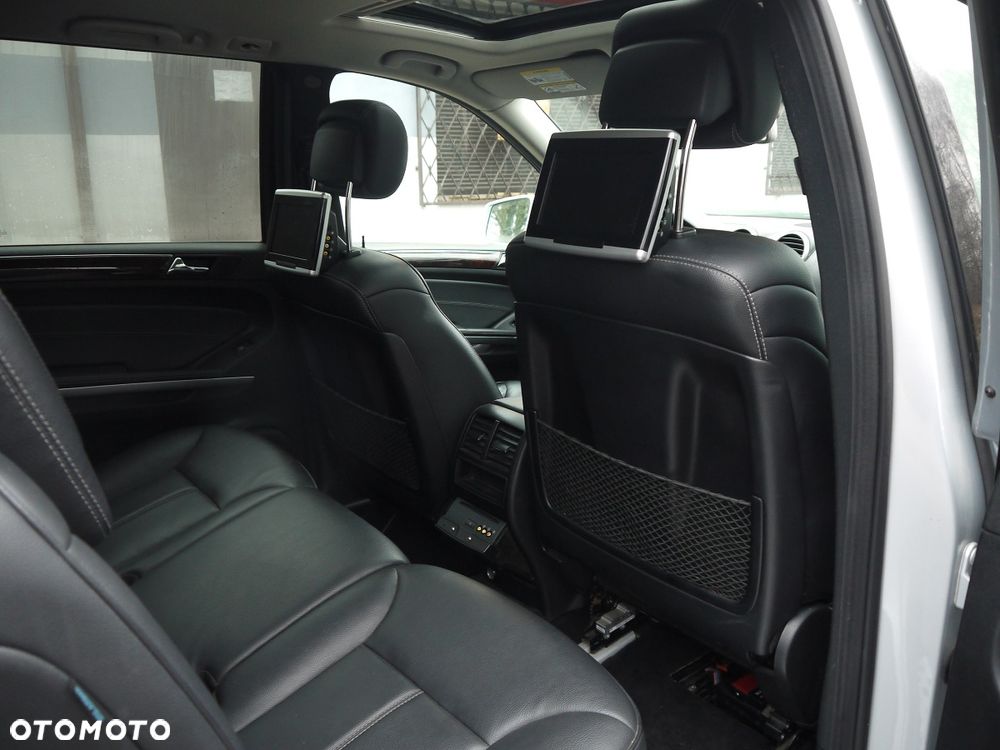 Mercedes-Benz GL 350 CDI BlueEff - 16