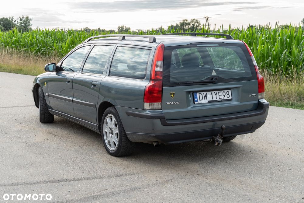 Volvo V70 2.4 D5 AWD - 3