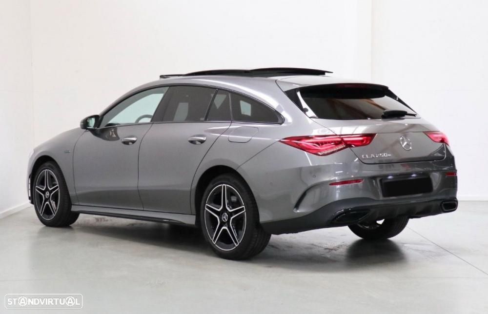 Mercedes-Benz CLA 250 e Shooting Brake AMG Line - 3