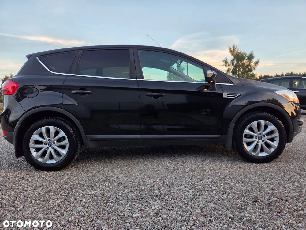 Ford Kuga 2.0 TDCi 2x4 Titanium - 16