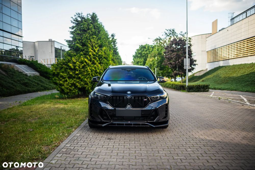 BMW X6 M50i - 15