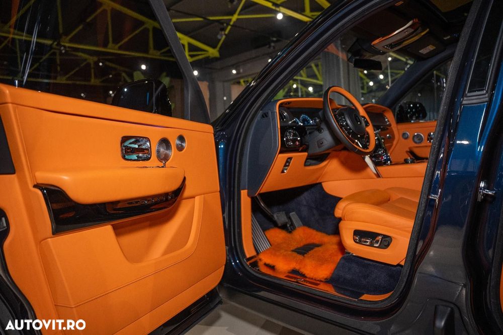 Rolls-Royce Cullinan - 4