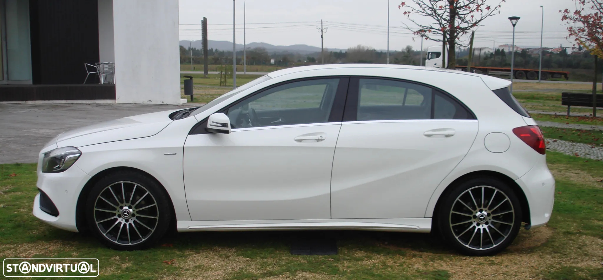 Mercedes-Benz A 180 d AMG Line - 3
