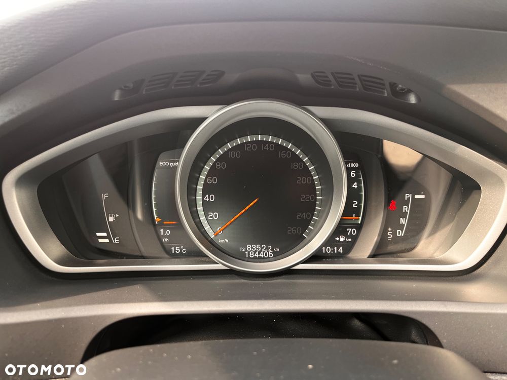 Volvo V40 T3 Geartronic RDesign - 32