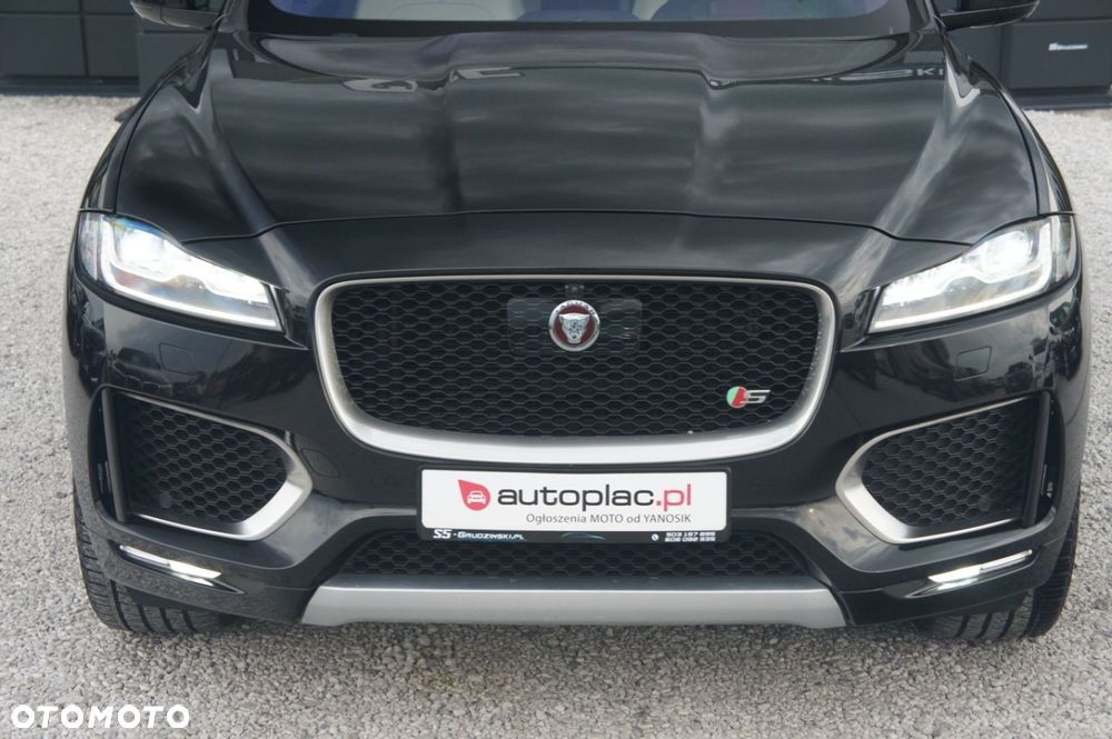 Jaguar F-Pace - 29