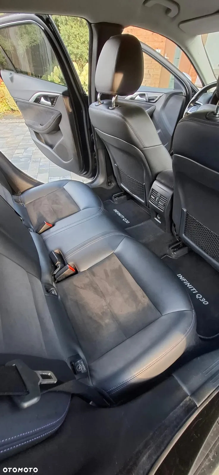 Infiniti Q30 1.6t Premium - 22