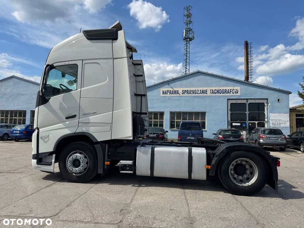 Volvo - 2