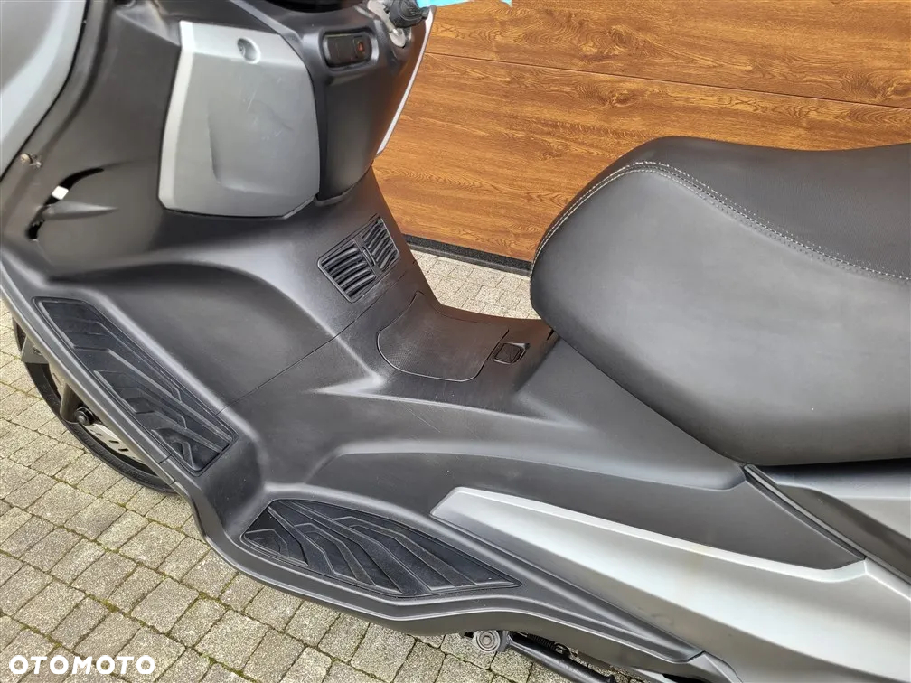 SYM GTS - 13