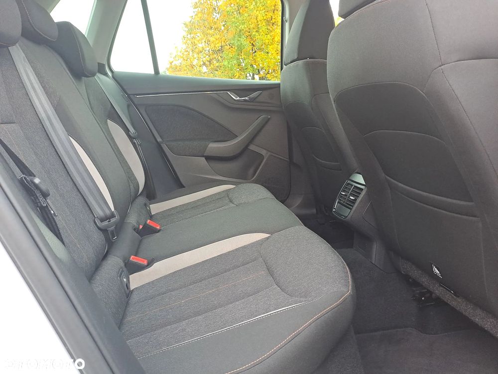 Skoda Kamiq 1.0 TSI Style - 11