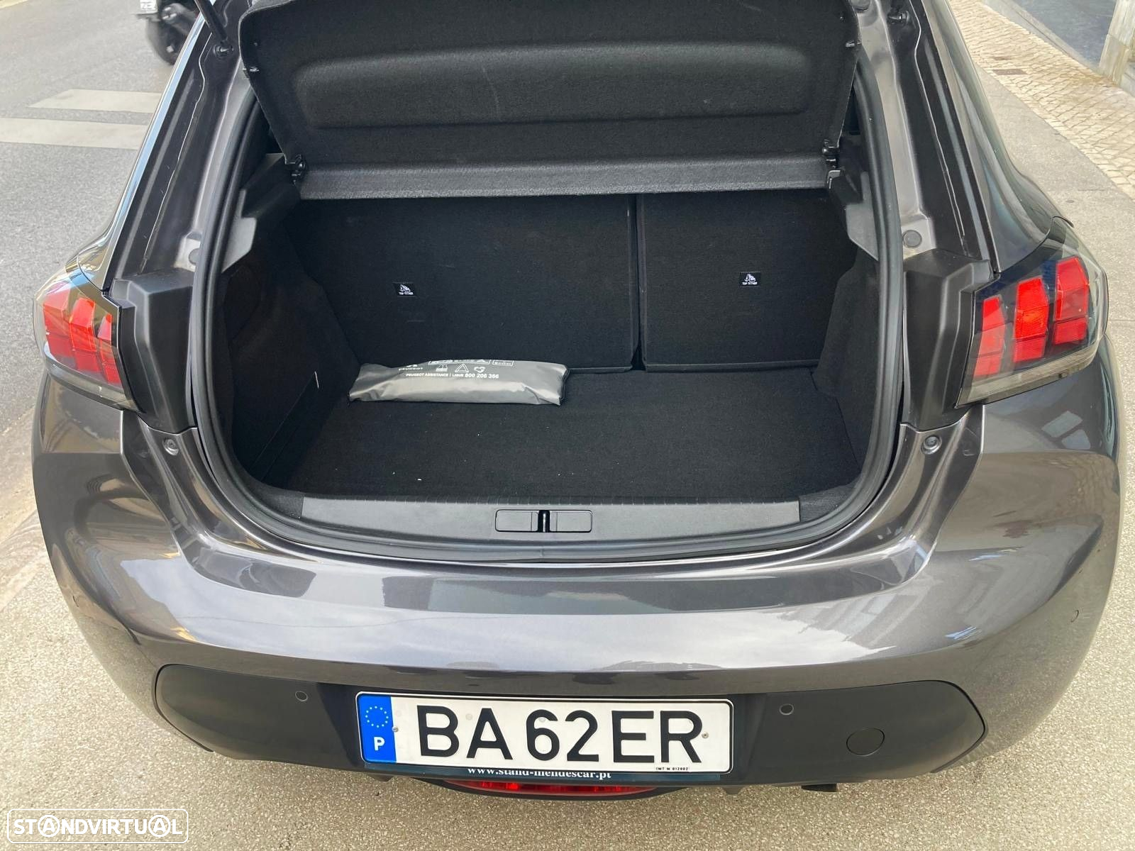 Peugeot 208 1.2 PureTech Active - 16