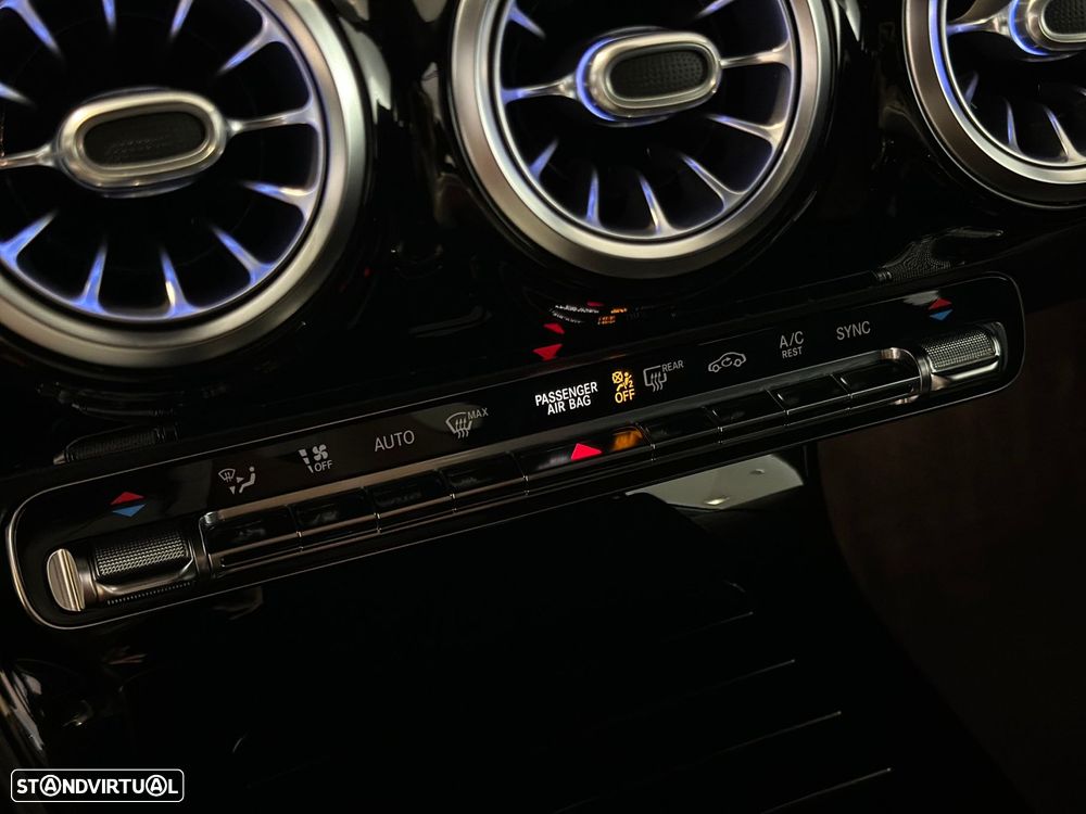 Mercedes-Benz A 180 CDI 7G-DCT AMG Line - 25