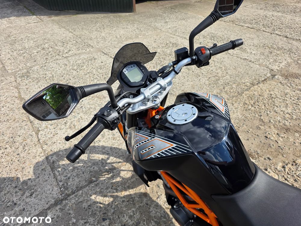 KTM Duke 390 - 24