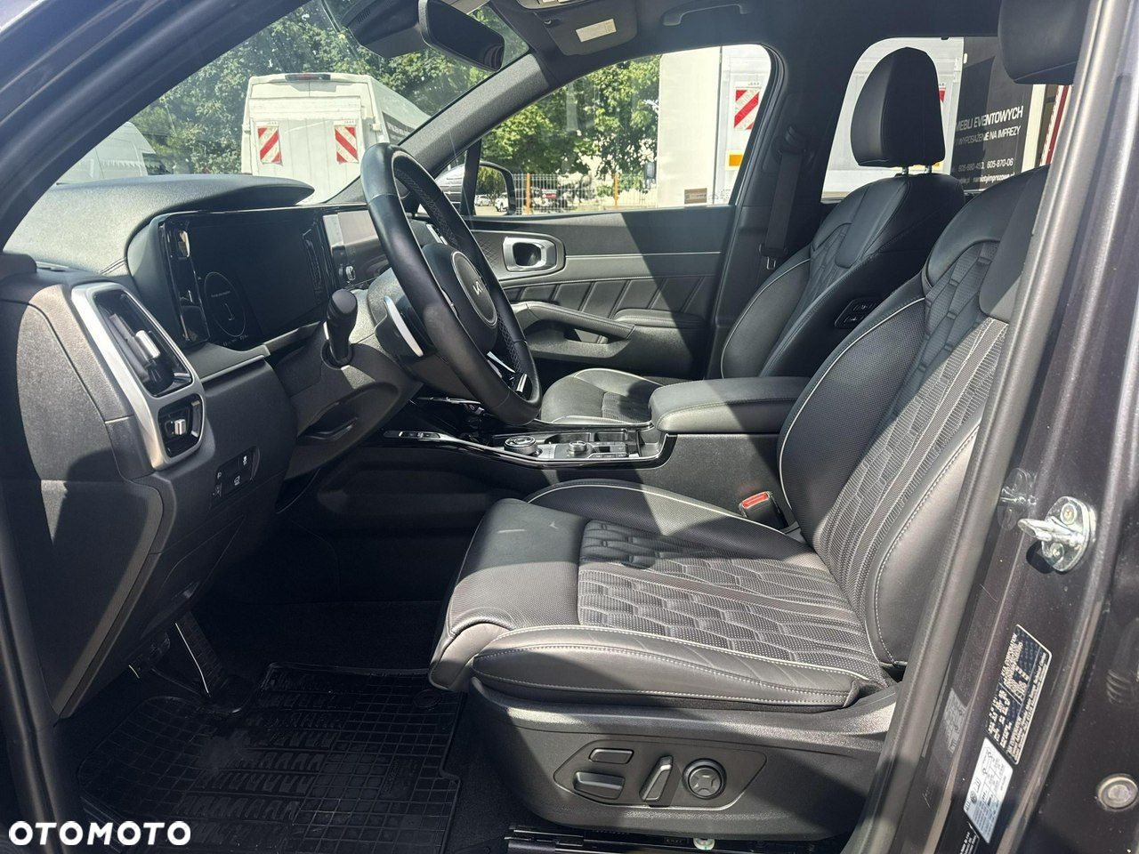 Kia Sorento - 11