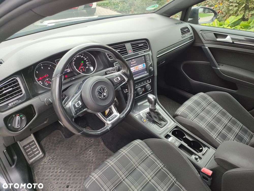 Volkswagen Golf GTD 2.0 TDI SCR DSG - 15