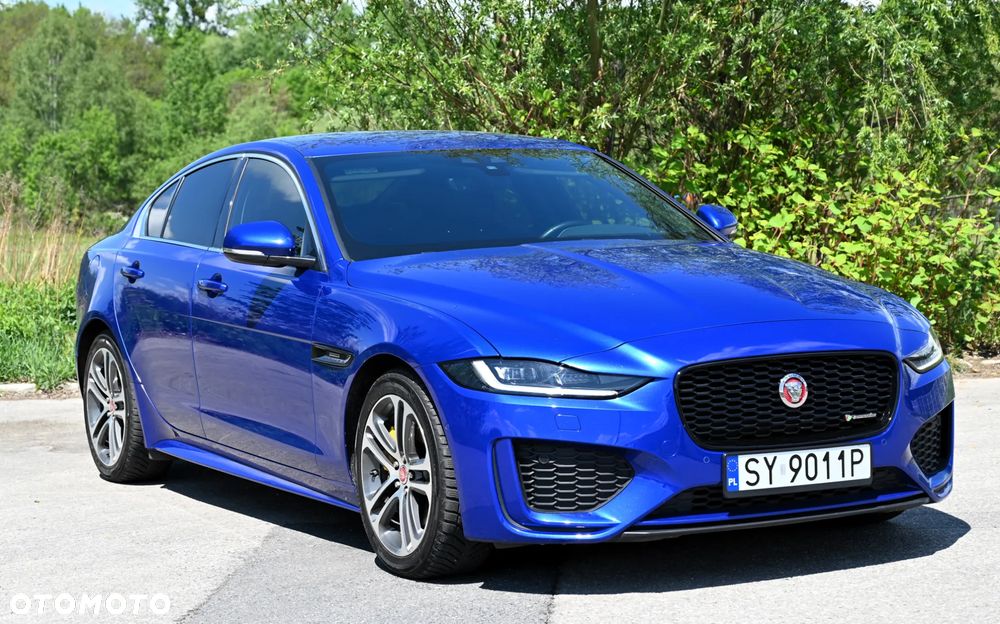 Jaguar XE - 8