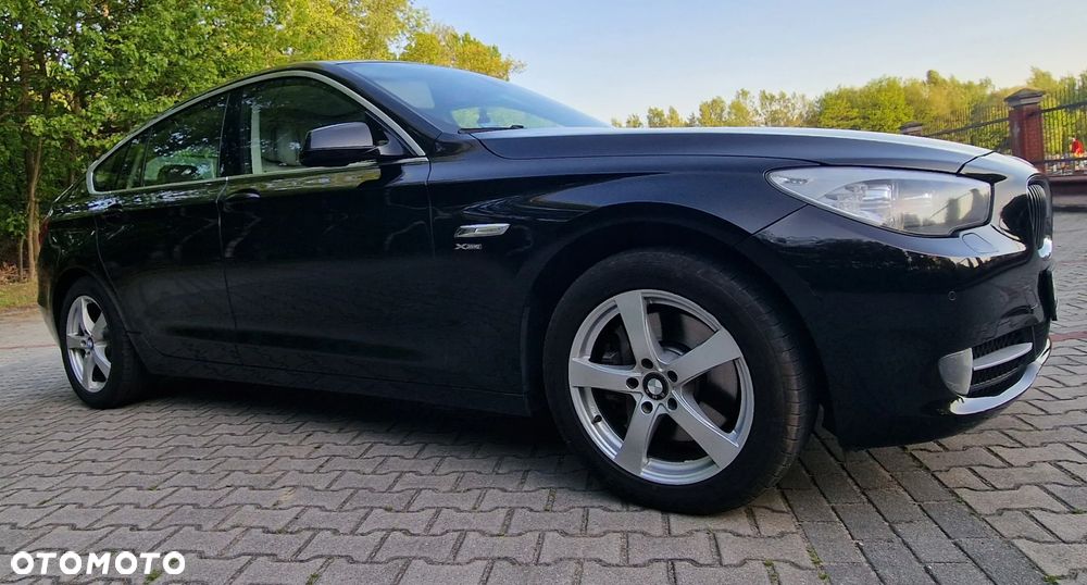 BMW 5GT - 12