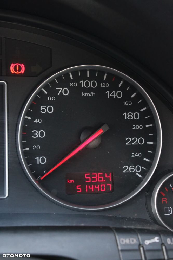 Audi A4 Avant - 11