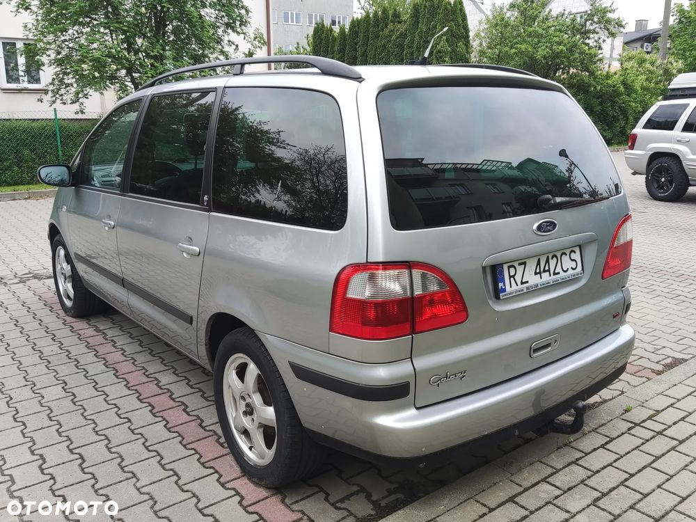 Ford Galaxy 1.9 TDI Ghia - 4