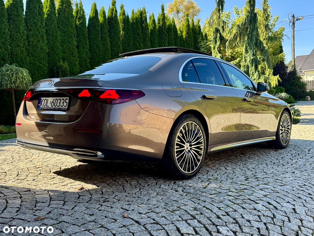 Mercedes-Benz Klasa E - 12