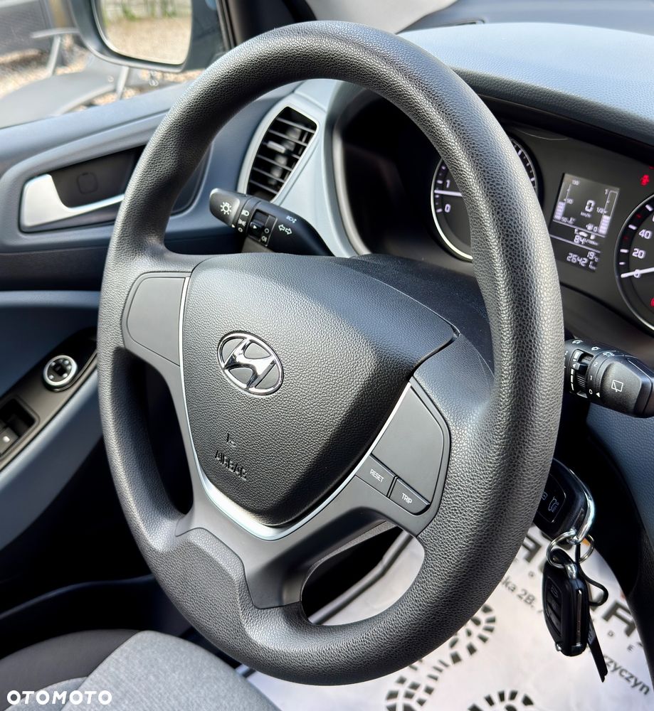 Hyundai i20 blue 1.2 Classic - 23