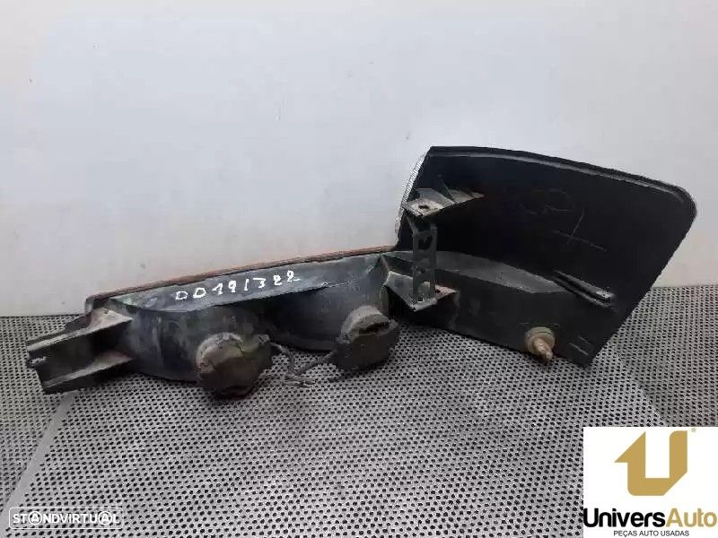 FAROLIM FRONTAL DIREITO CHRYSLER VOYAGER II 1994 - - 2