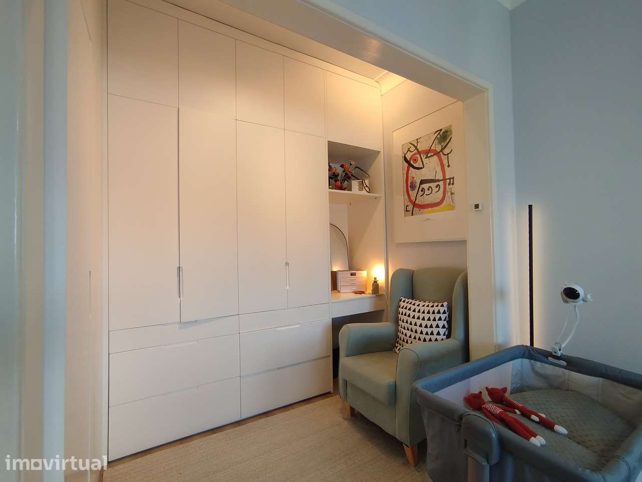 Apartamento T2 totalmente renovado com vista - Grande imagem: 3/25