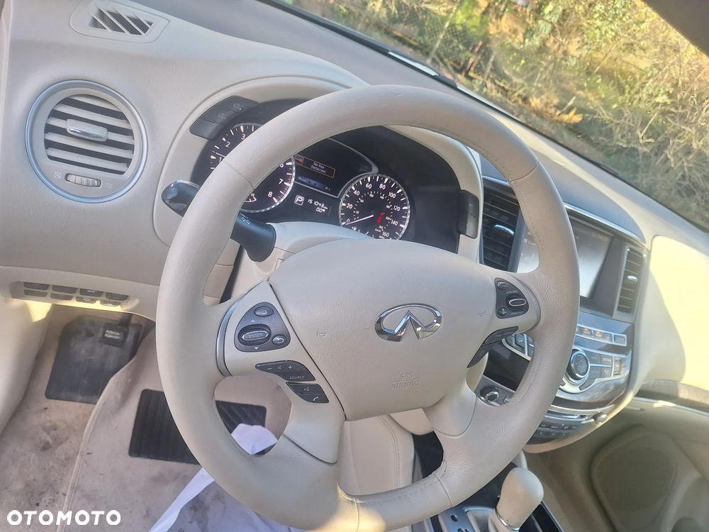 Infiniti QX60 - 26