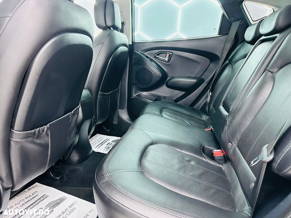 Hyundai ix35 1.7 CRDI 2WD Fifa World Cup Edition - 15