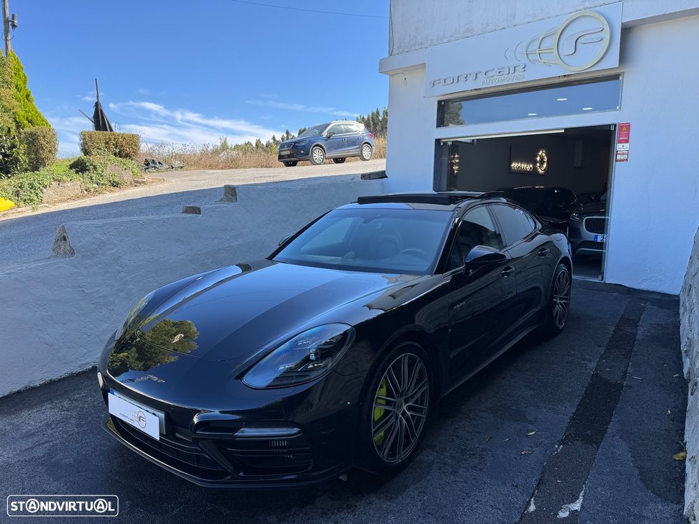 Porsche Panamera - 3