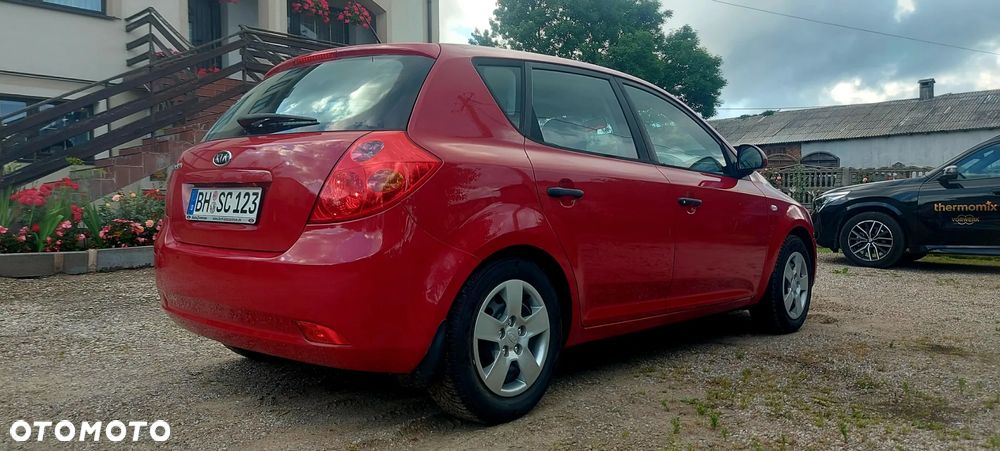Kia Ceed 1.4 Comfort - 9