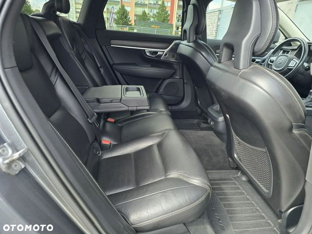 Volvo V90 Cross Country D4 AWD - 26