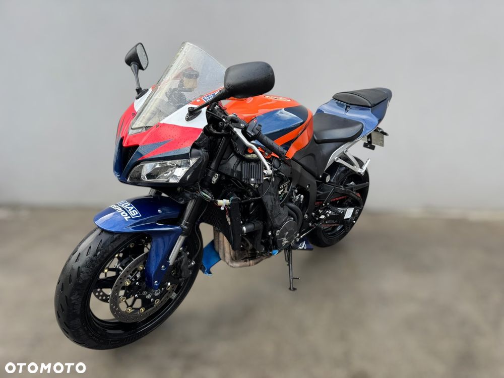 Honda CBR - 6