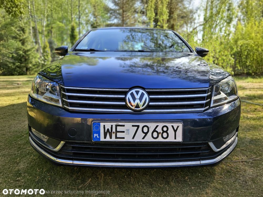 Volkswagen Passat 1.6 TDI DPF BlueMot Comfortline - 2