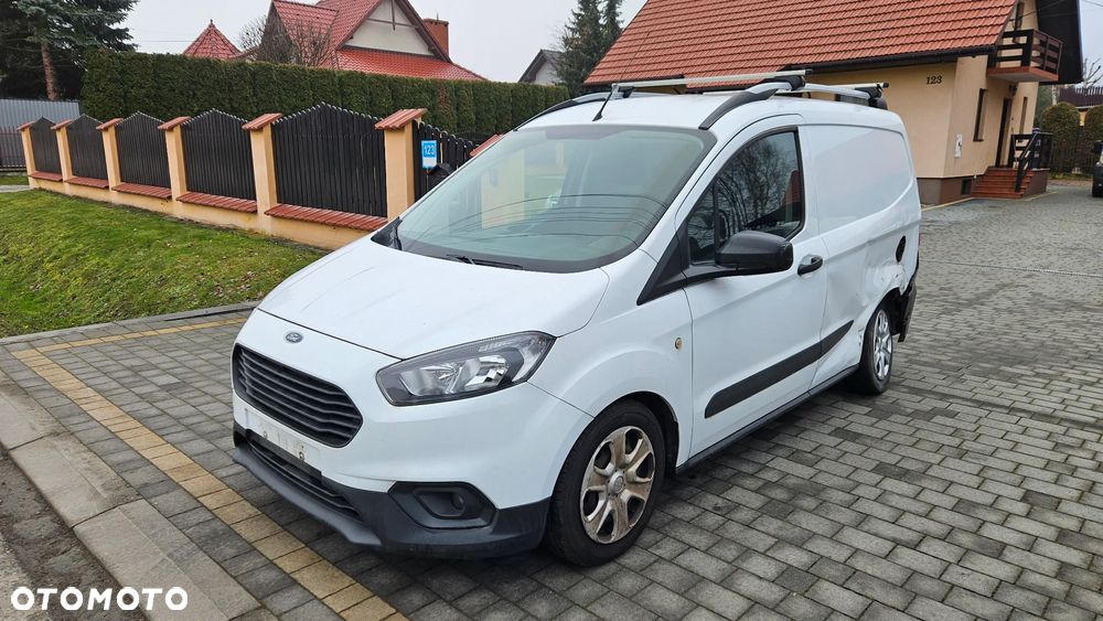Ford Transit Courier - 3
