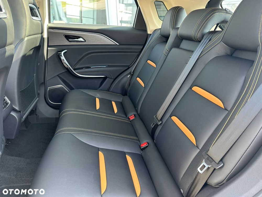 Bestune T77 1.5T Business DCT - 10