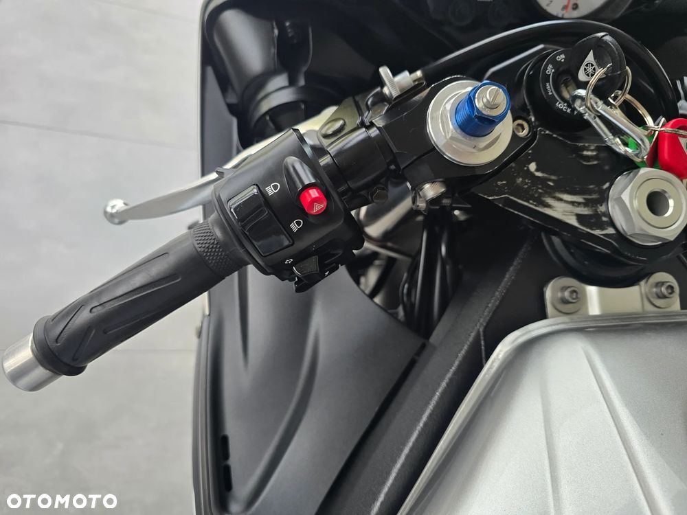 Yamaha R6 - 26