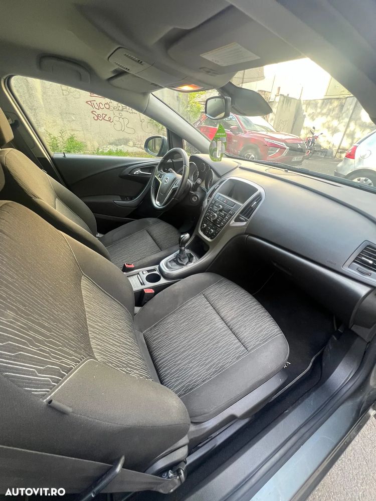 Opel Astra 1.4 Turbo ECOTEC Enjoy - 11