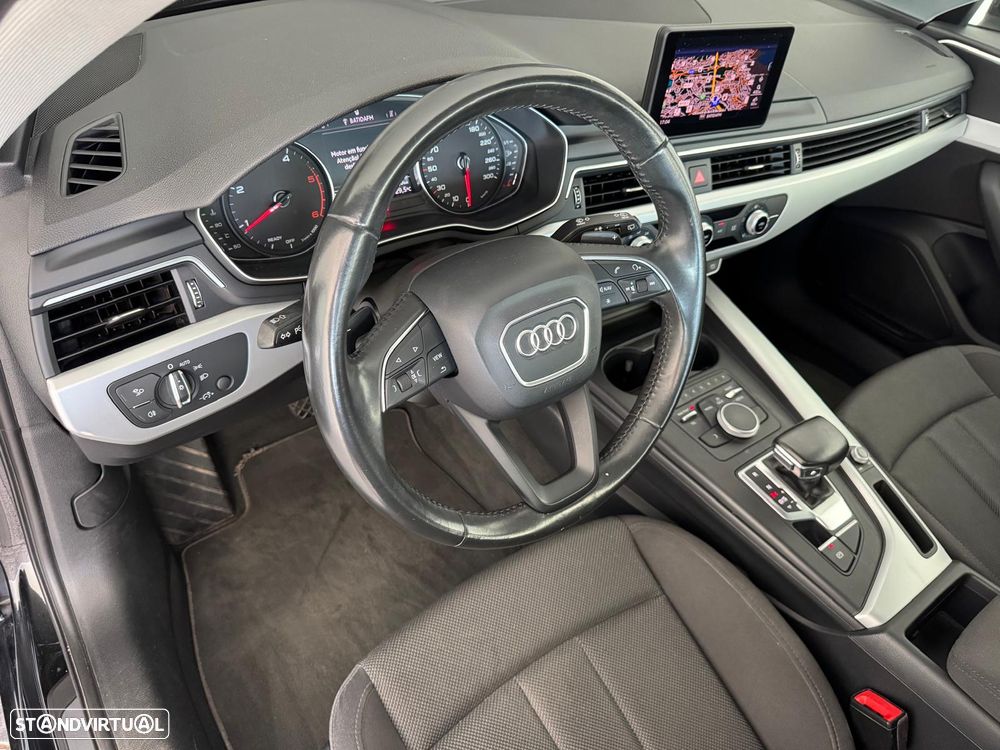 Audi A4 Avant 2.0 TDI Advance S tronic - 11