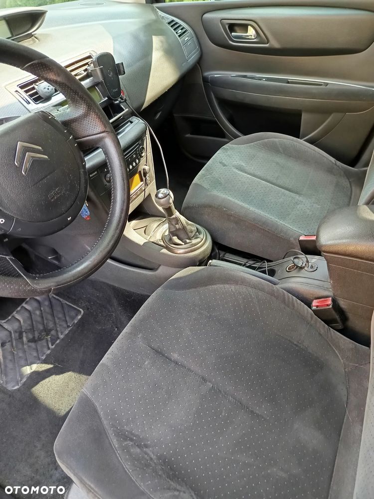 Citroën C4 1.6 HDi SX - 12
