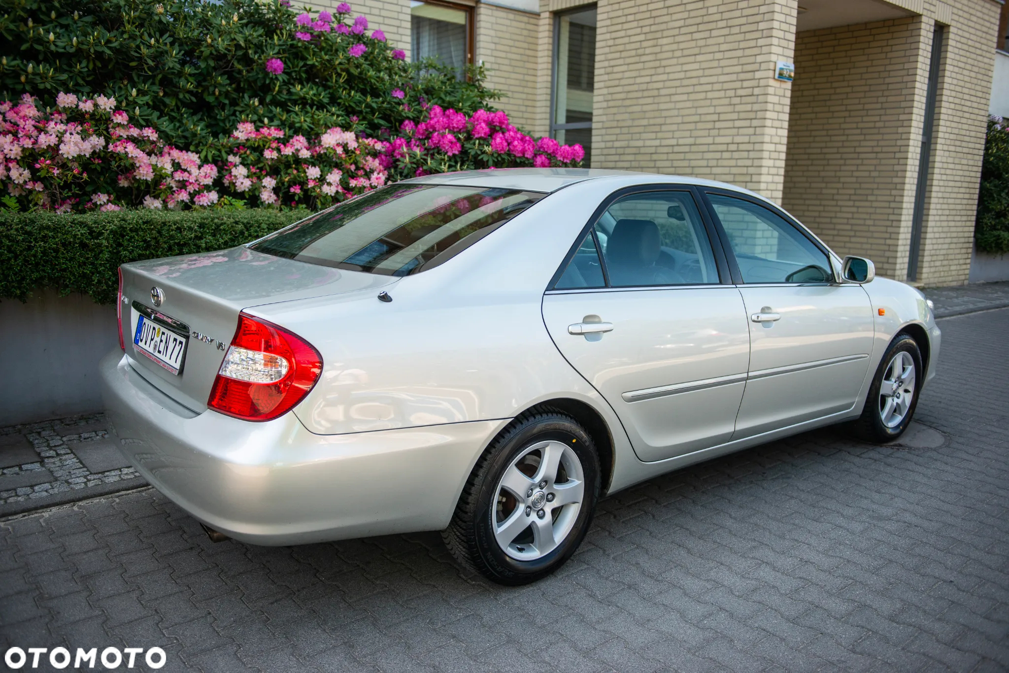 Toyota Camry 3.0 V6 - 13