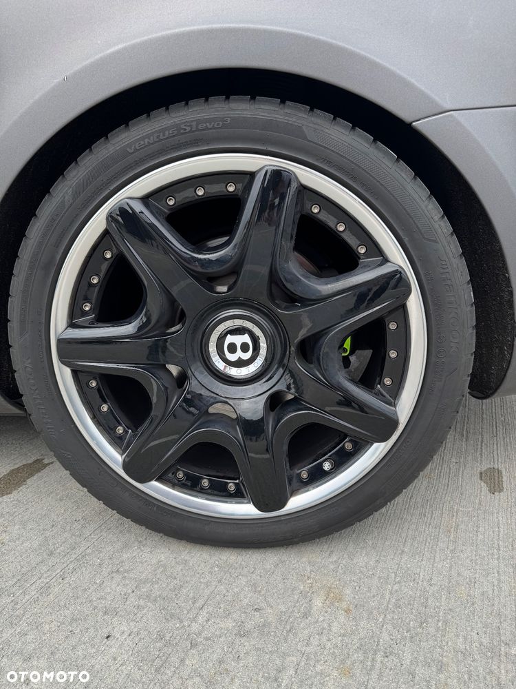 Bentley Continental GT - 23