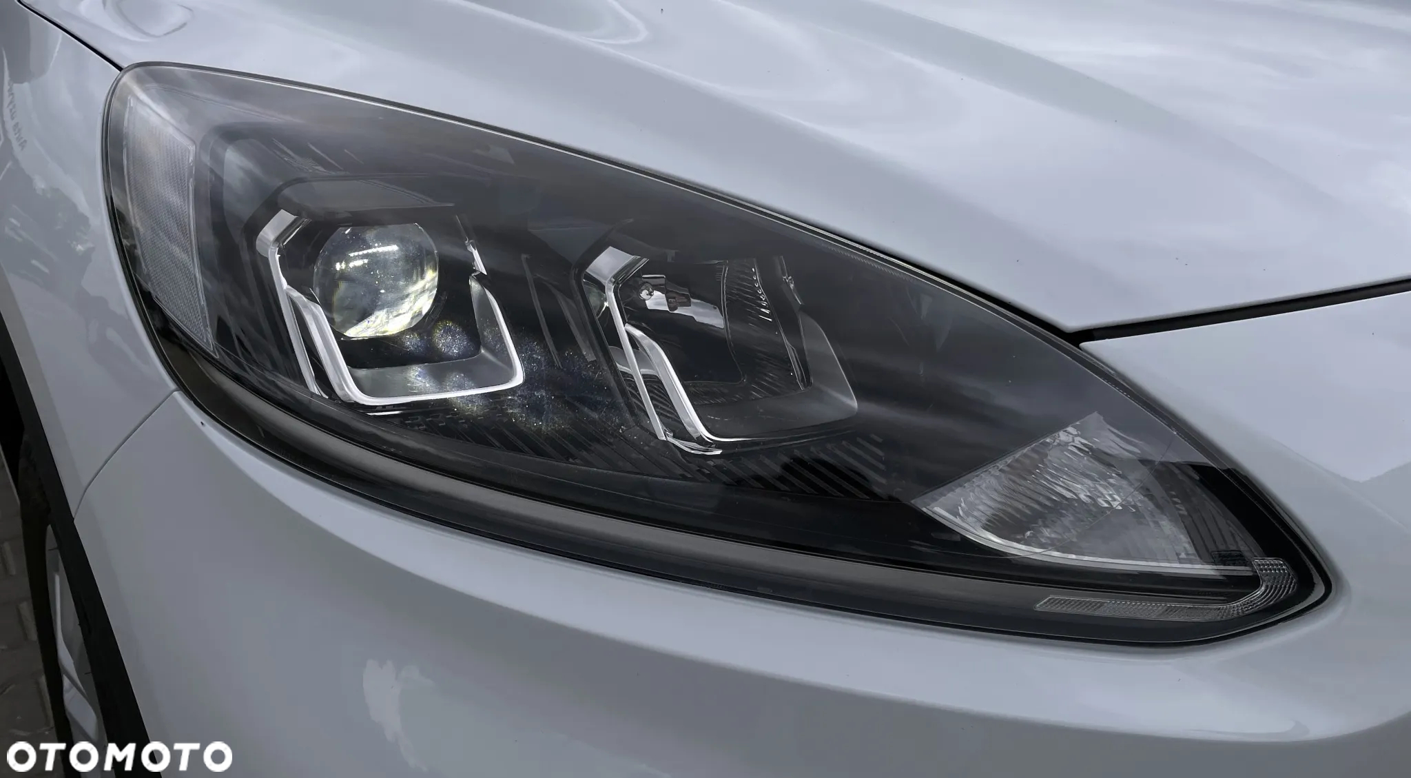 Ford Kuga 1.5 EcoBoost FWD Trend - 27