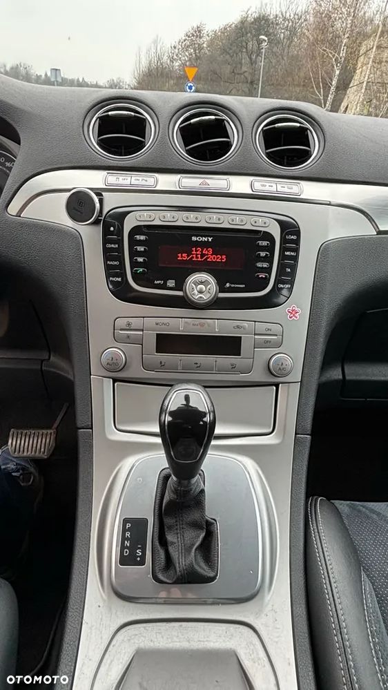 Ford S-Max 2.3 Titanium - 12